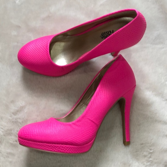 NEW Hot Pink Heels - Picture 2 of 6